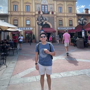 Meet your Posher, Dustin